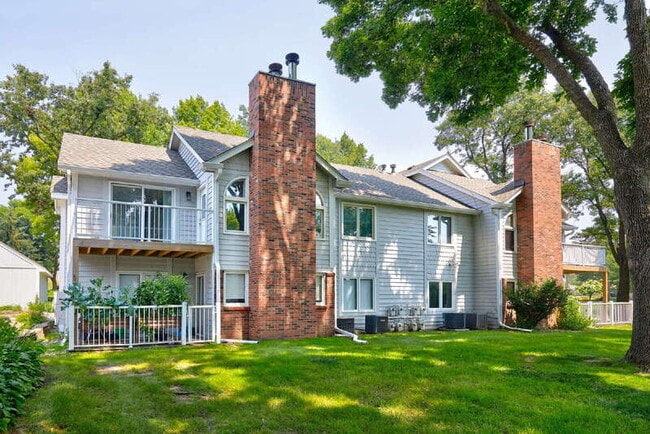 Building Photo - 5220 Boulder Dr Unit 5 Rental