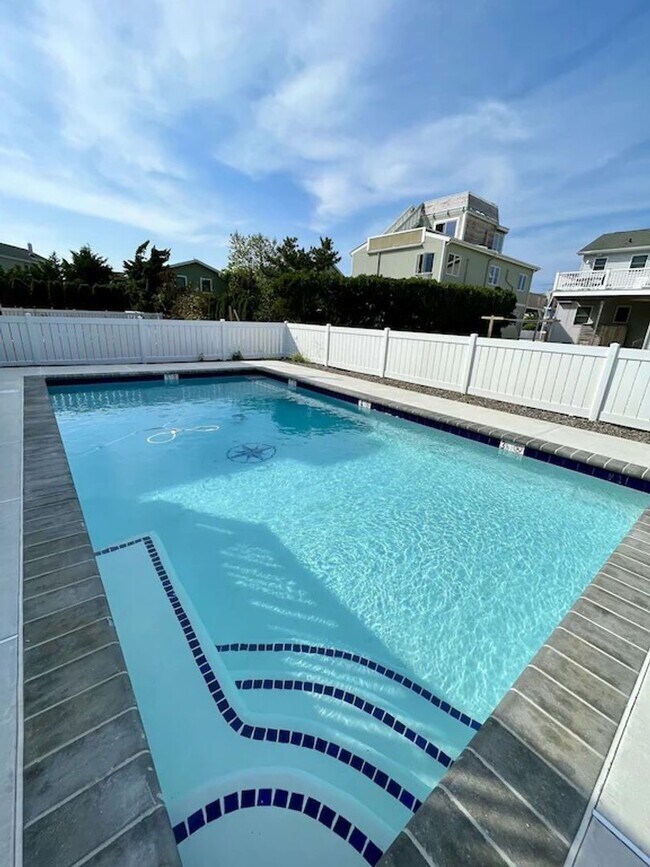 Photo - Renovated Home - Sleeps 6 - Winter Rental ...