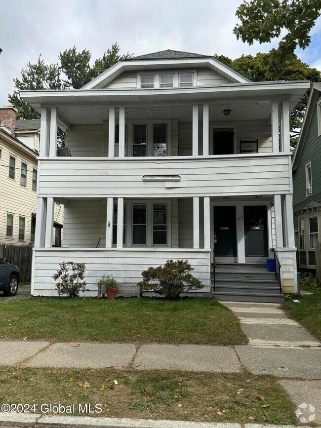 Building Photo - 663 Hudson Ave Unit 1 Rental