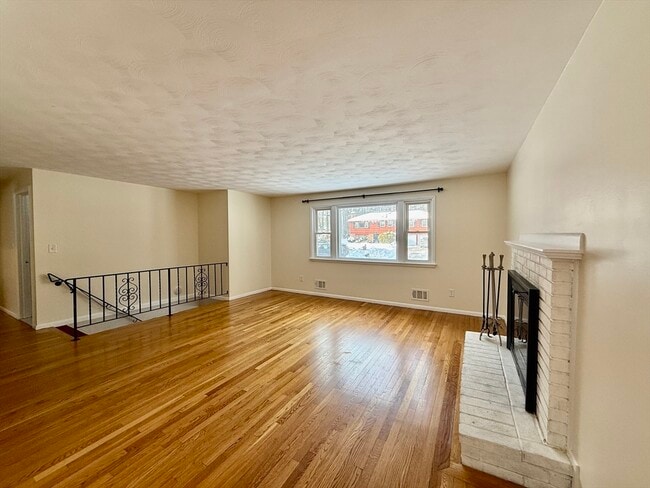 Photo - 27 Ledgewood Rd