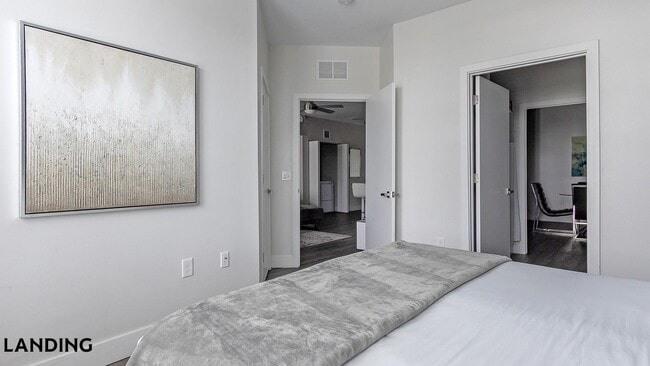 Photo - 4950 W Prescott St Unit 5204