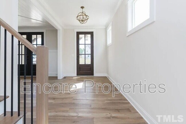 Photo - 162 Prince Pl Dr