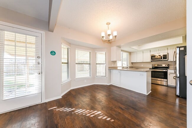 Photo - 1402 Sayles Ave