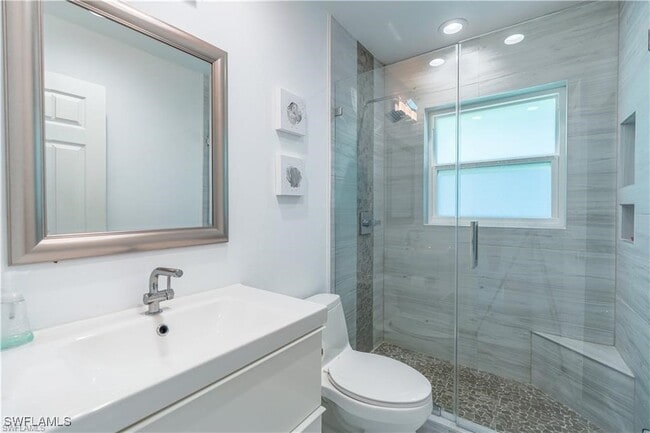 Photo - 201 S Bahama Ave