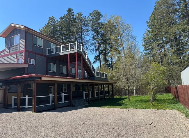 Custom Kalispell Home with Spectacular Views - Custom Kalispell Home with Spectacular Views