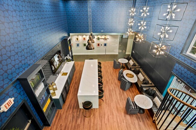 Photo - Halstead Fair Oaks