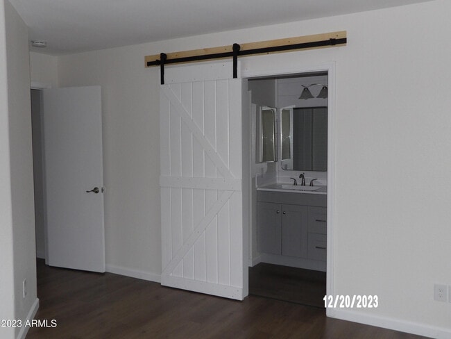 Photo - 2043 S Thunderbird Dr