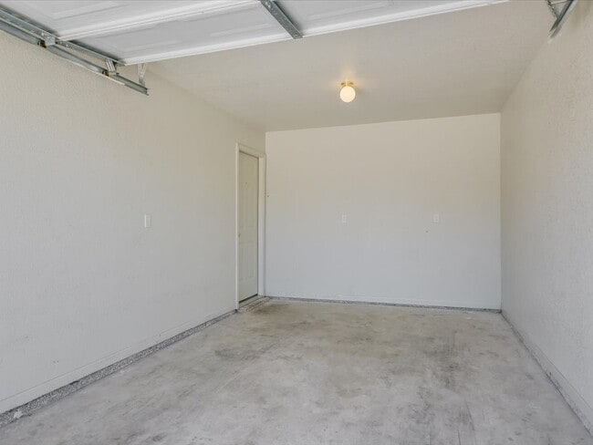 Building Photo - 3805 El Paso Dr Unit A