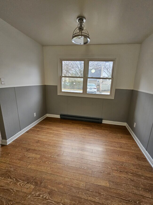 Photo - Leamington Manor