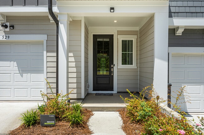 529 Madison Falls Ct