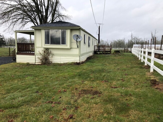 Photo - 3 bed, 2 bath Country Home for rent!