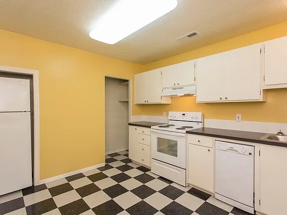 Photo - 4507 SE 67th Ave