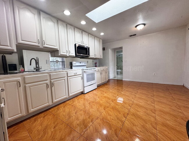 Photo - 1844 Sailfish Ct