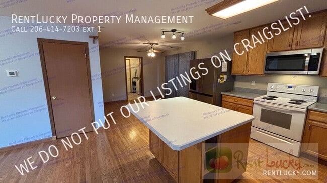 Photo - 9441 Country Hollow Dr E