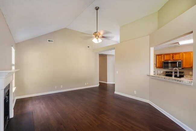 Photo - 7128 Legacy Dr