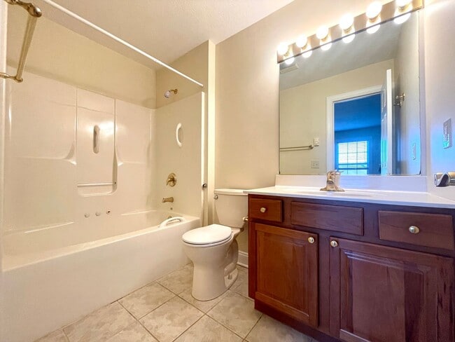 Photo - Spacious 4 Bedroom 2.5 Bath Home