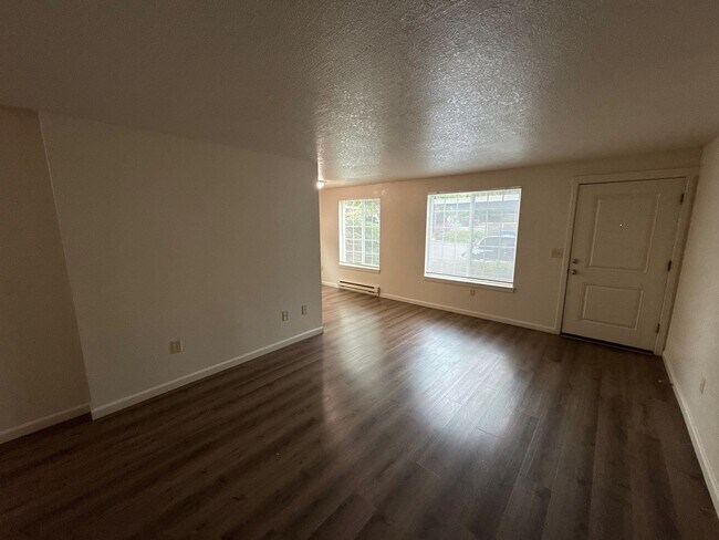 917 Bryan Ct