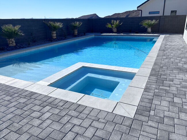 Photo - Brand New 6 Bed 4 Bath Rental with pool Near Sand Hollow!