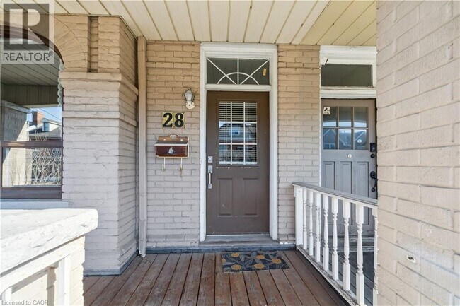 Photo - 28 St Matthews Ave