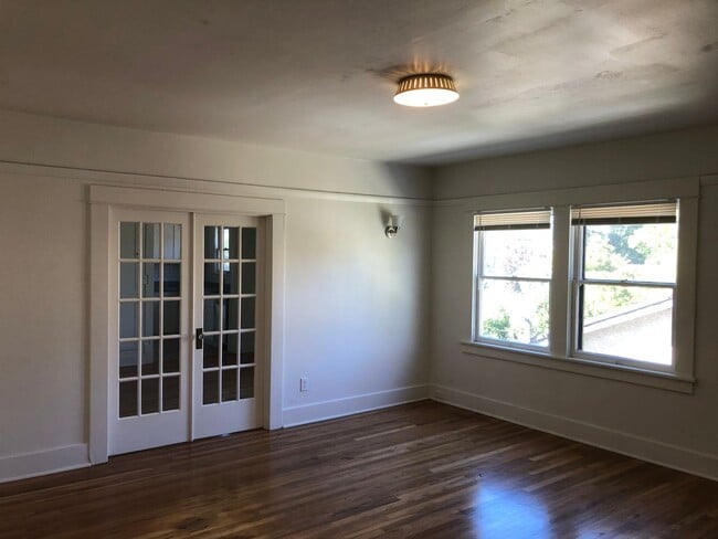 Photo - 219 Park Ave Unit 4