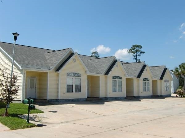 2 BEDROOM UNITS