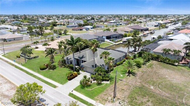 Photo - 4009 Chiquita Blvd S