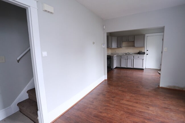 Photo - 402 N 8th St