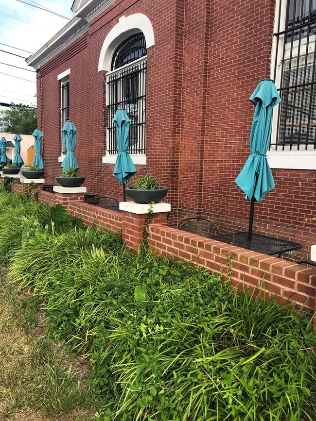 Photo - 25514 E Main St