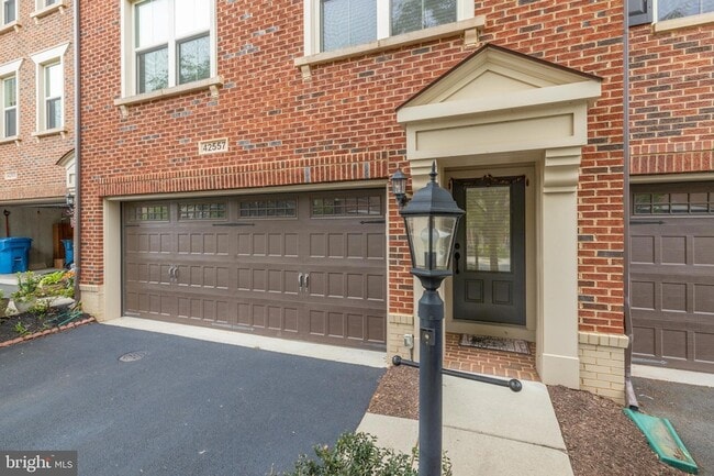 Photo - 42557 Dreamweaver Dr