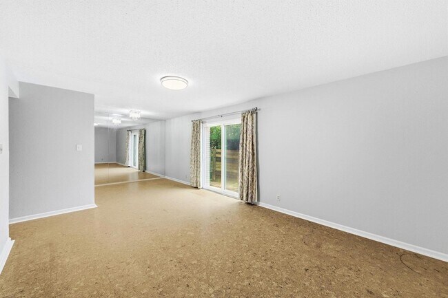 Photo - 7801 Shoal Creek Blvd Unidad 140