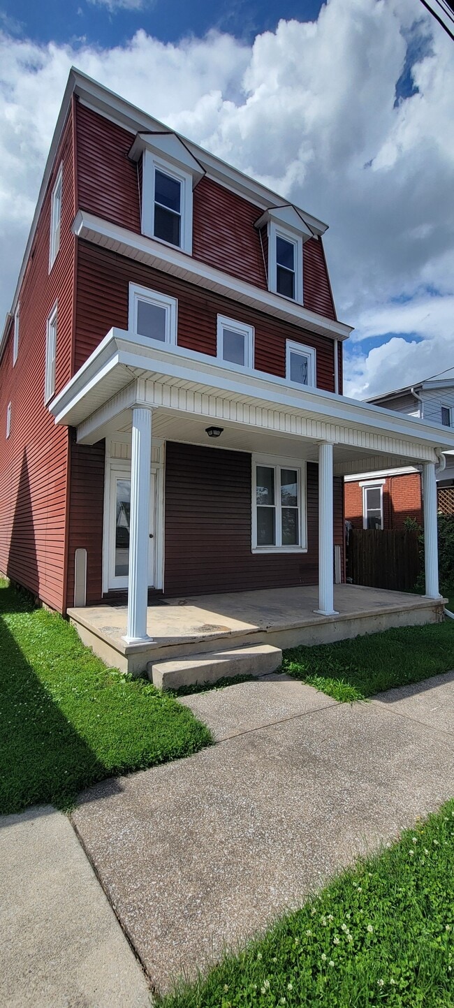 Welcome to Downtown New Cumberland! - 219 7th St Unit Apt 2