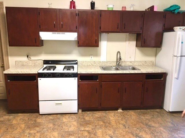 Photo - 325 W Lemon St