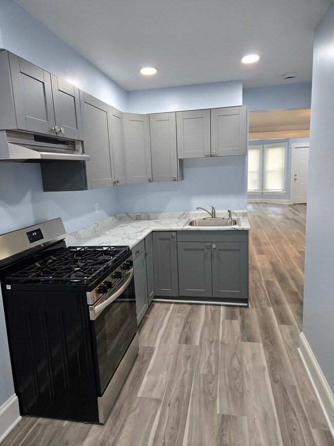 Photo - 2105 W 93rd St Unidad 2105 North