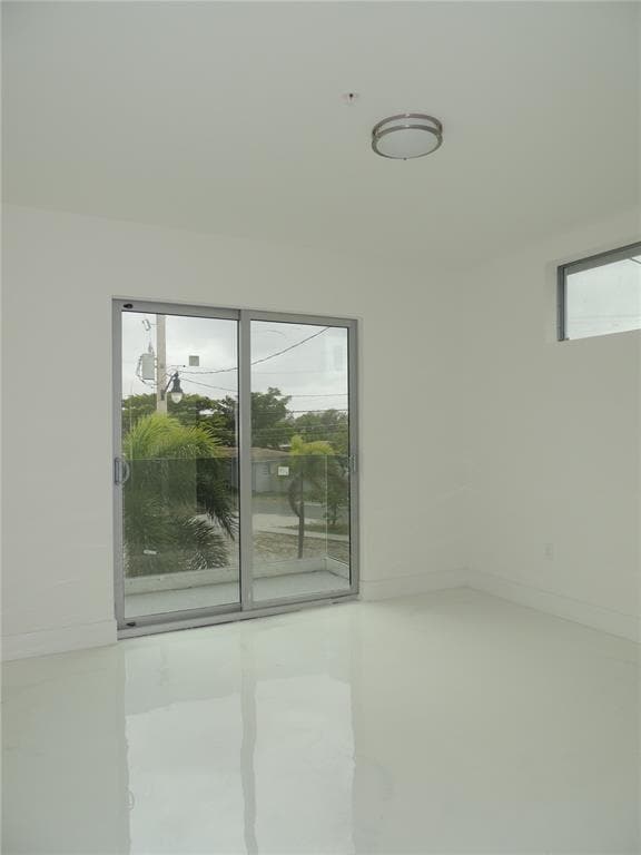 Photo - 520 Foster Rd Unidad 101