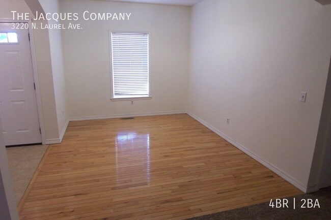 3220 N Laurel Ave