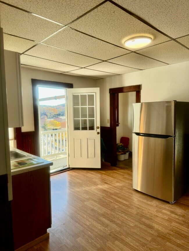 59 High St Unit 3