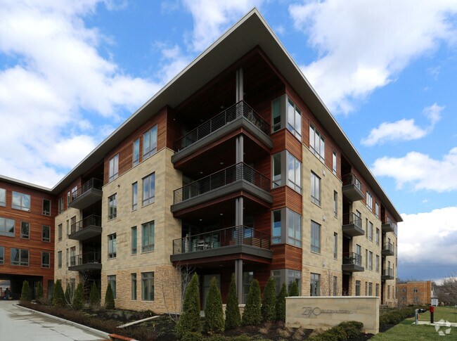 Photo - 2770 Observatory Ave