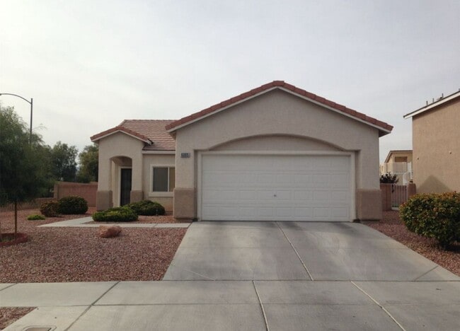Building Photo - 6005 Highland Gardens Dr