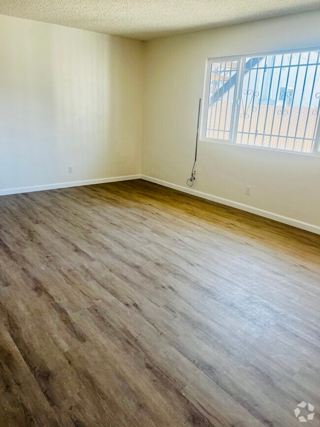 Building Photo - 8468 San Antonio Ave Unit B Rental