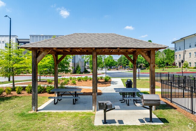 Grill & Picnic Pavilion