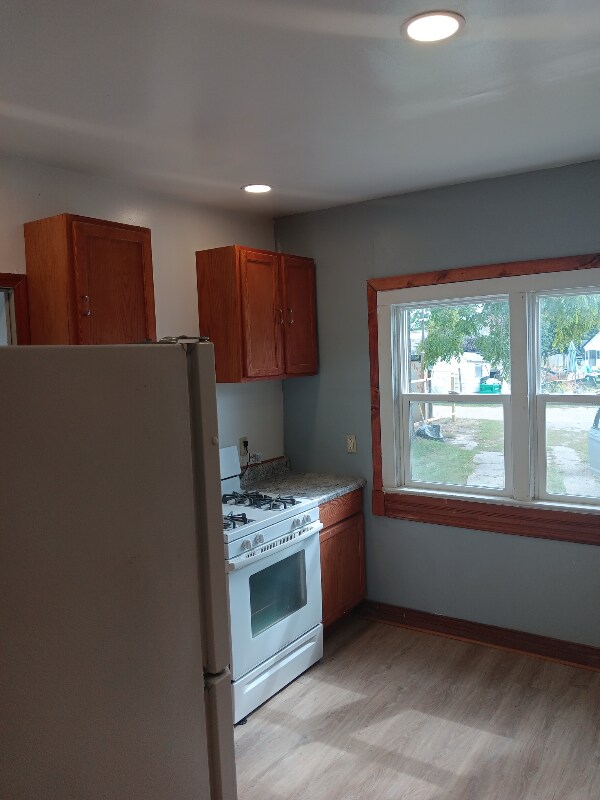 Photo - 126 Putnam St SW