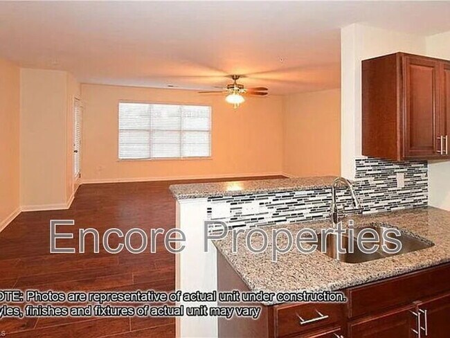 2608 Pennoak Way Unit H