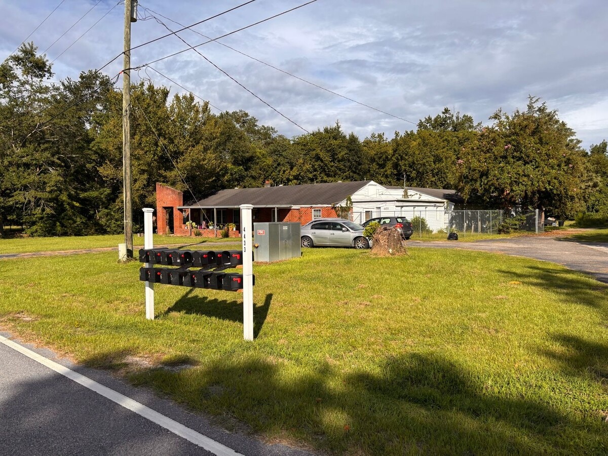 Rooming House For Rent - Rooming House For Rent Unit 8