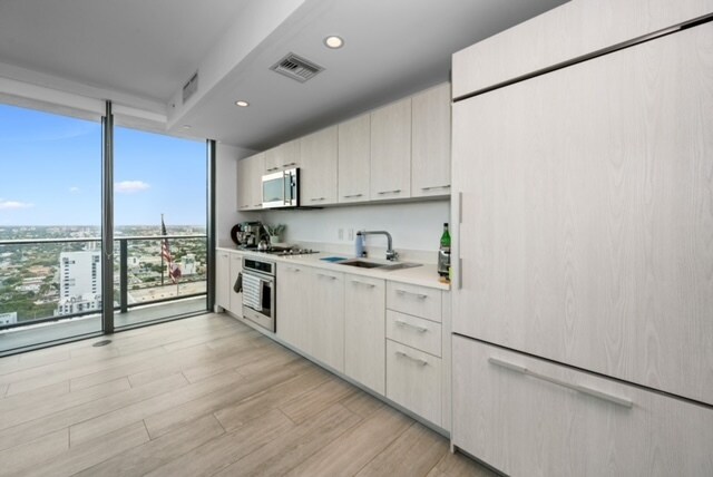 Photo - 55 SW 9th St Unit 3506