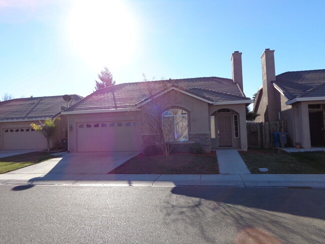 Photo - Beautiful 4 Bedroom, 2 Bath Home