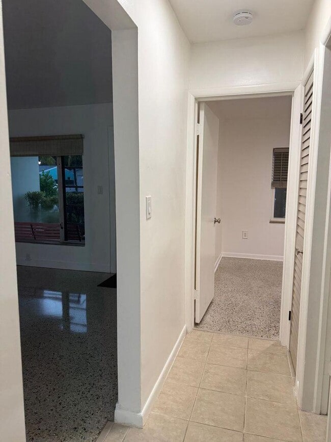 Photo - 233 E 24th St