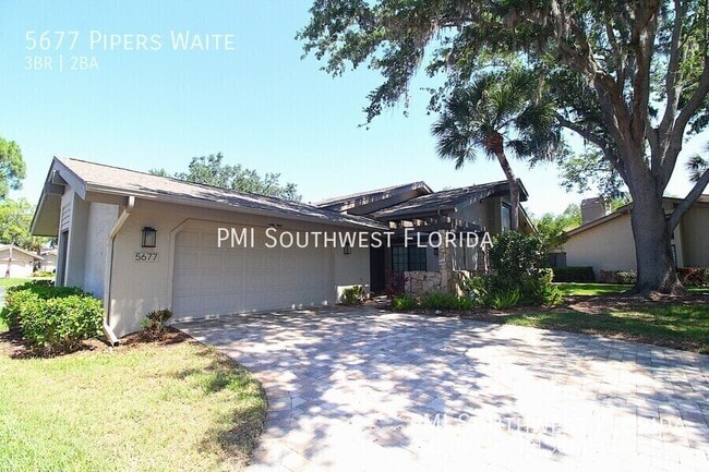 Building Photo - 5677 Pipers Waite