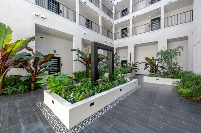 Montecito Lofts