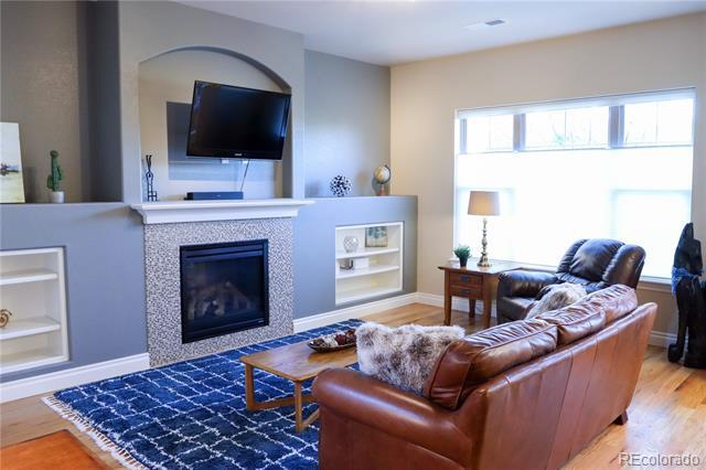 9242 RidgeGate Pkwy