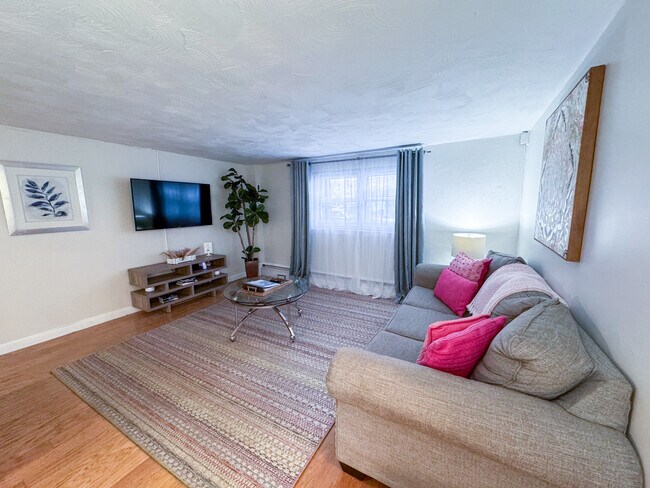 Photo - 79 Chestnut St Unidad 2B